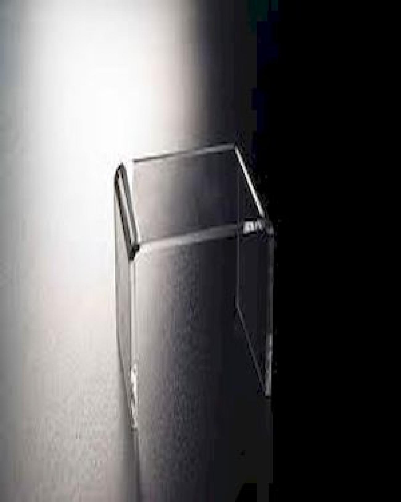 TAVOLINO PLEXIGLASS 009